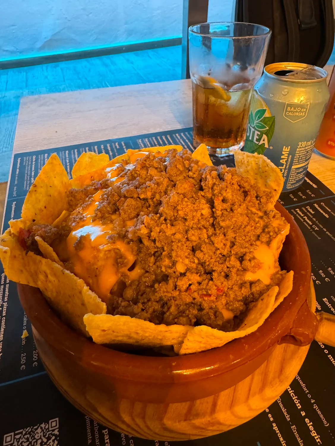 Nachos 3 quesos con carne — Punto UY